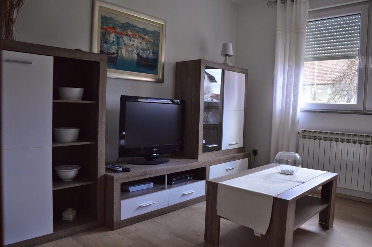 Apartment Loza スルニュ エクステリア 写真